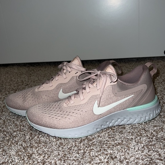 BRAND NEW - Nike Odyssey React running shoe, light pink & turquoise - Picture 6 of 13